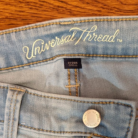 Universal Threads skinny jeans - Picture 3 of 5